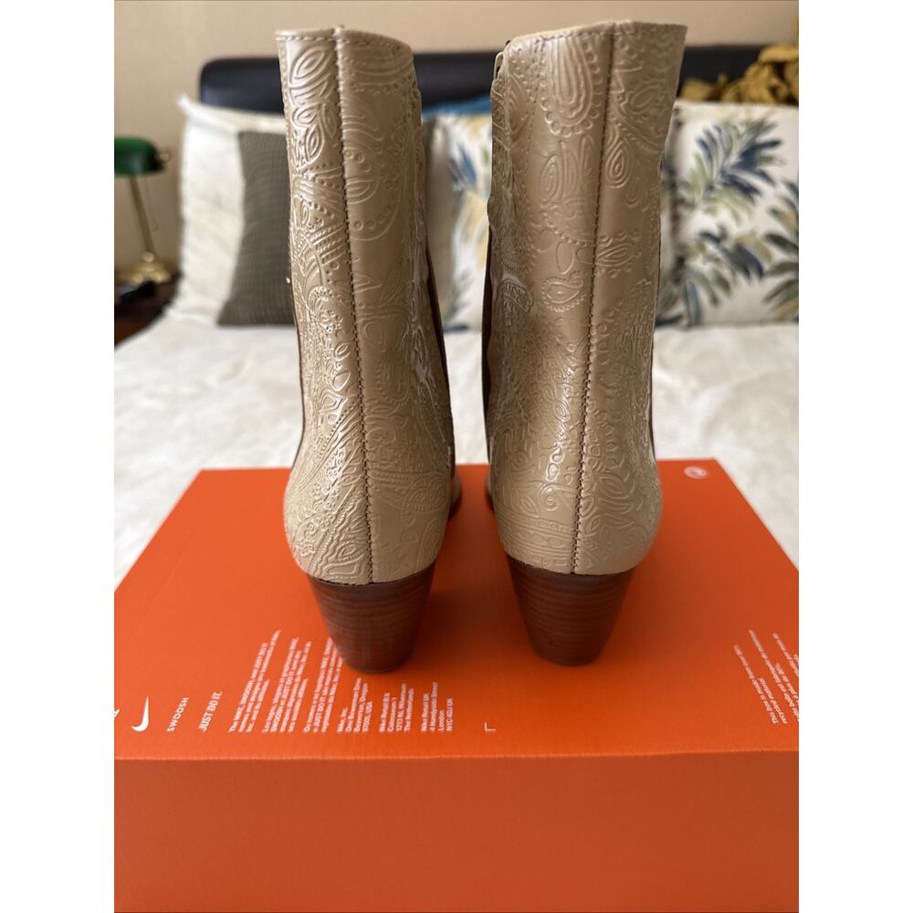 Matisse Women's Caty Tan Tooled Leather Booties Size 7 - Picture 6 of 12